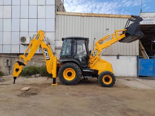 Rent JCB 3CX Backhoe Loaders with hydraulic jack hammer in Abu Dhabi, Mussafah, and Sharjah