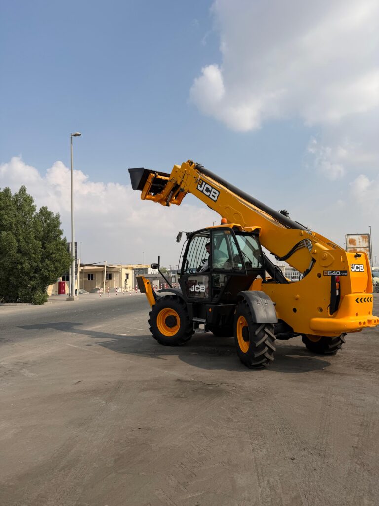 telehandler boom loader rental abu dhabi