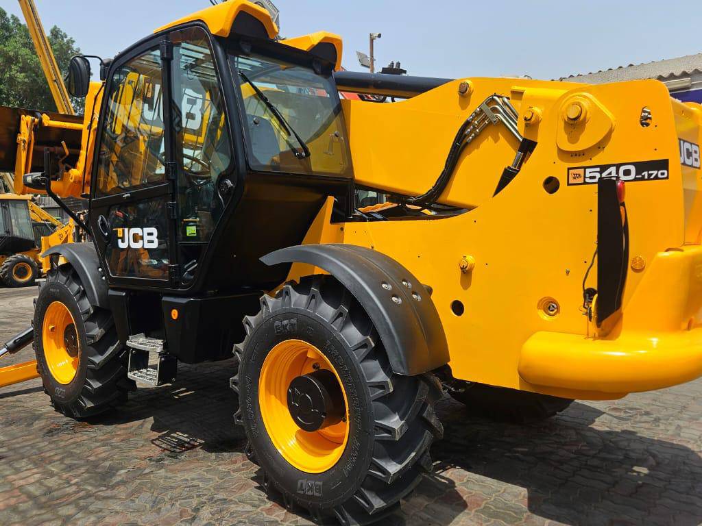 Telehandler Boom Loader Rental in Mussafah, Abu Dhabi & Sharjah